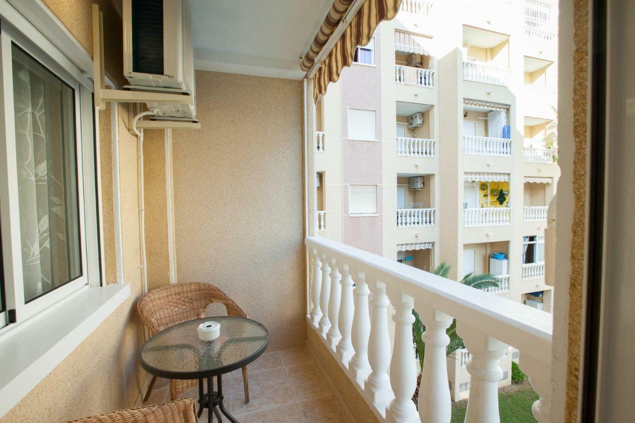 Apartment On San Julian Торевиеха Екстериор снимка